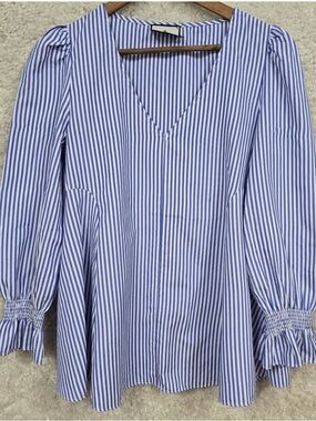 Tuckernuck Womens Stripe V-Neck Smocked Wrist Top XS Nautical Preppy Lightweight